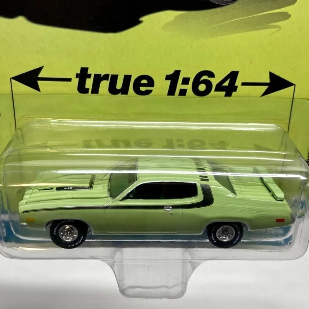 Auto World 1973‎ Plymouth Road Runner Vintage Muscle Mist Green Rel 1 Ver A NIP